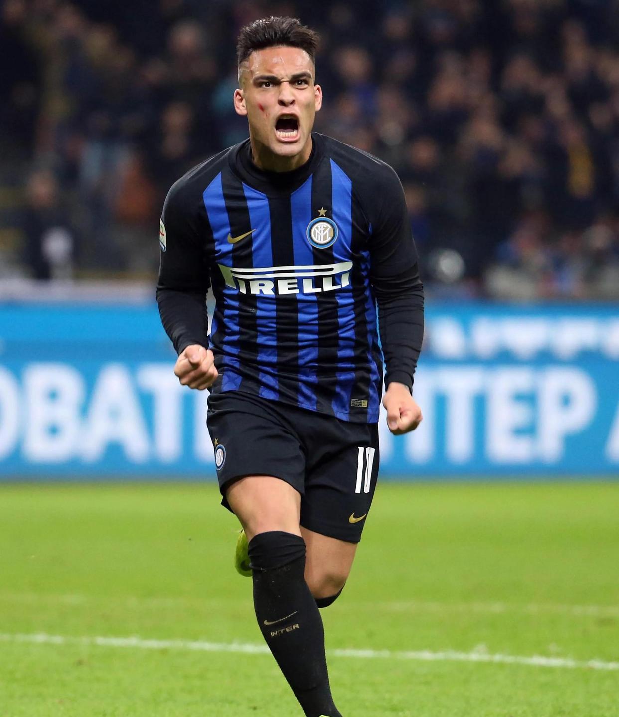 那不勒斯碾压切尔西，阿尔巴打破历史纪录