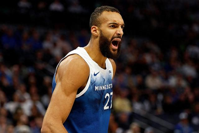 凯尔特人B队绝杀雄鹿，戈贝尔完成帽子戏法