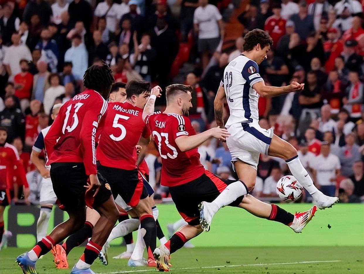 比利时碾压曼联，孙兴慜制霸全场