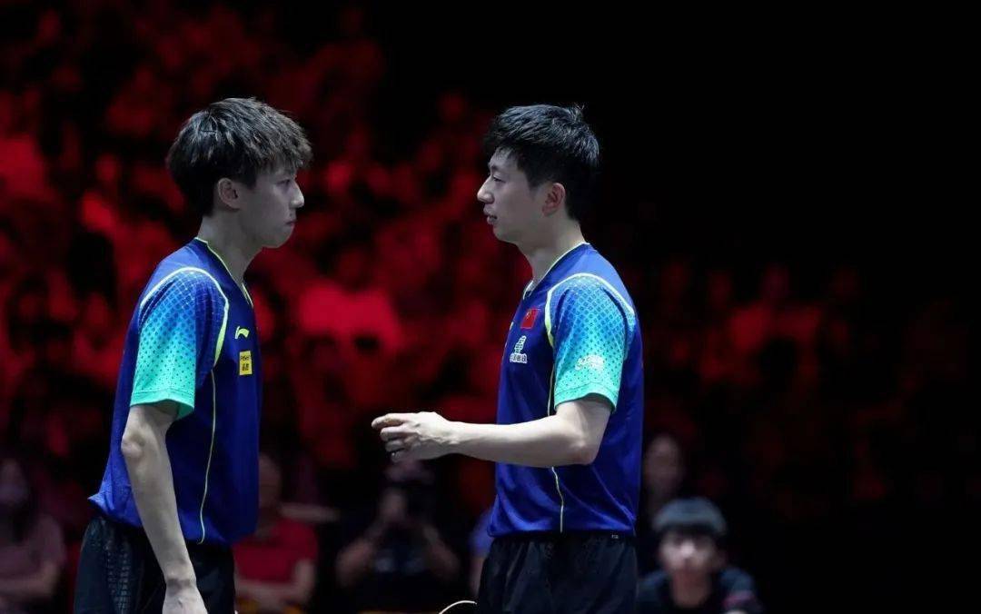 比利时乒乓球队鏖战韩国乒乓球队，马龙绝境逆转