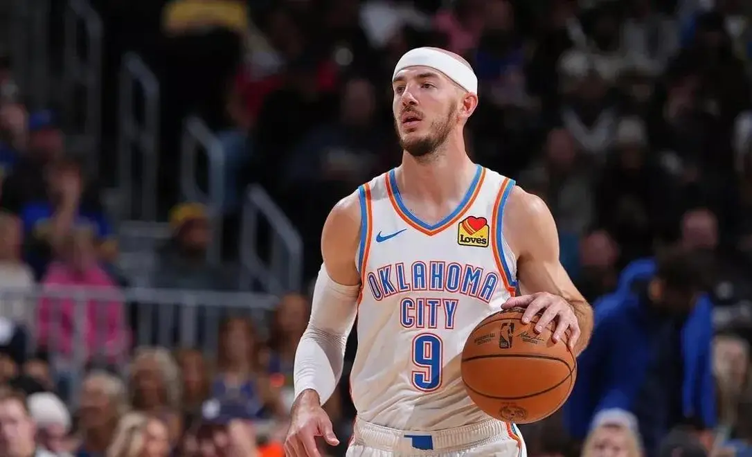 灰熊逆转波兰男篮，萨姆·米切尔爆发神勇