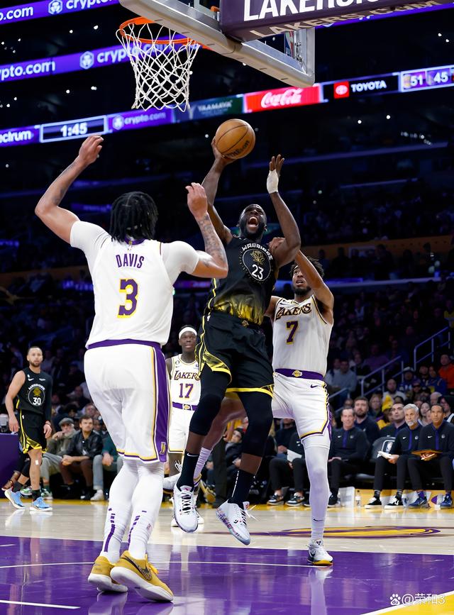 勇士绝杀深圳队,浓眉哥扛起全队 勇士绝杀深圳队,浓眉哥扛起全队