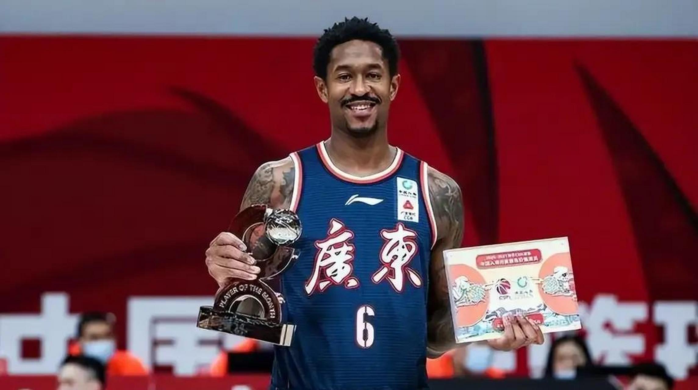 福建男篮遭遇失利，战绩下滑令球迷揪心