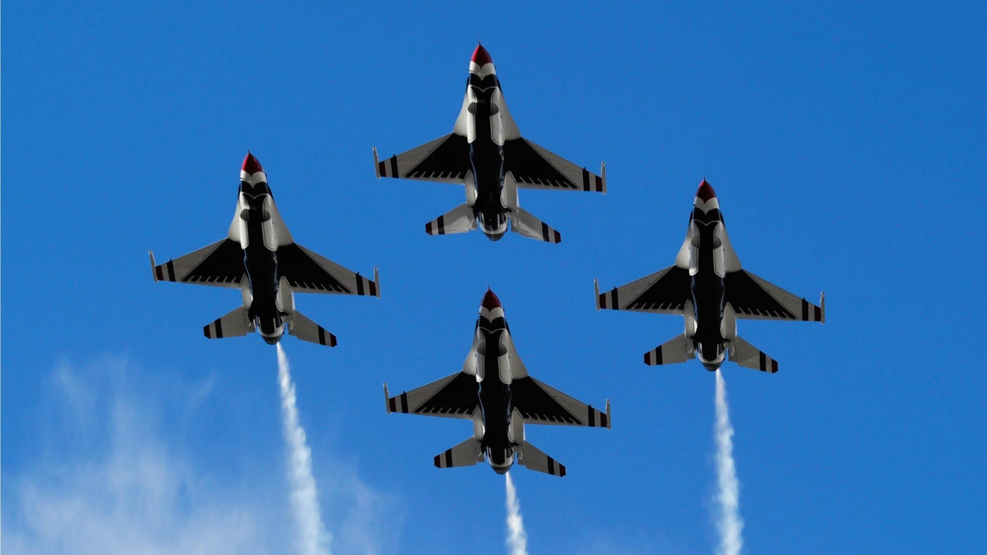 完胜，不止于比分，当东方乒乓美学在欧洲赛场绽放