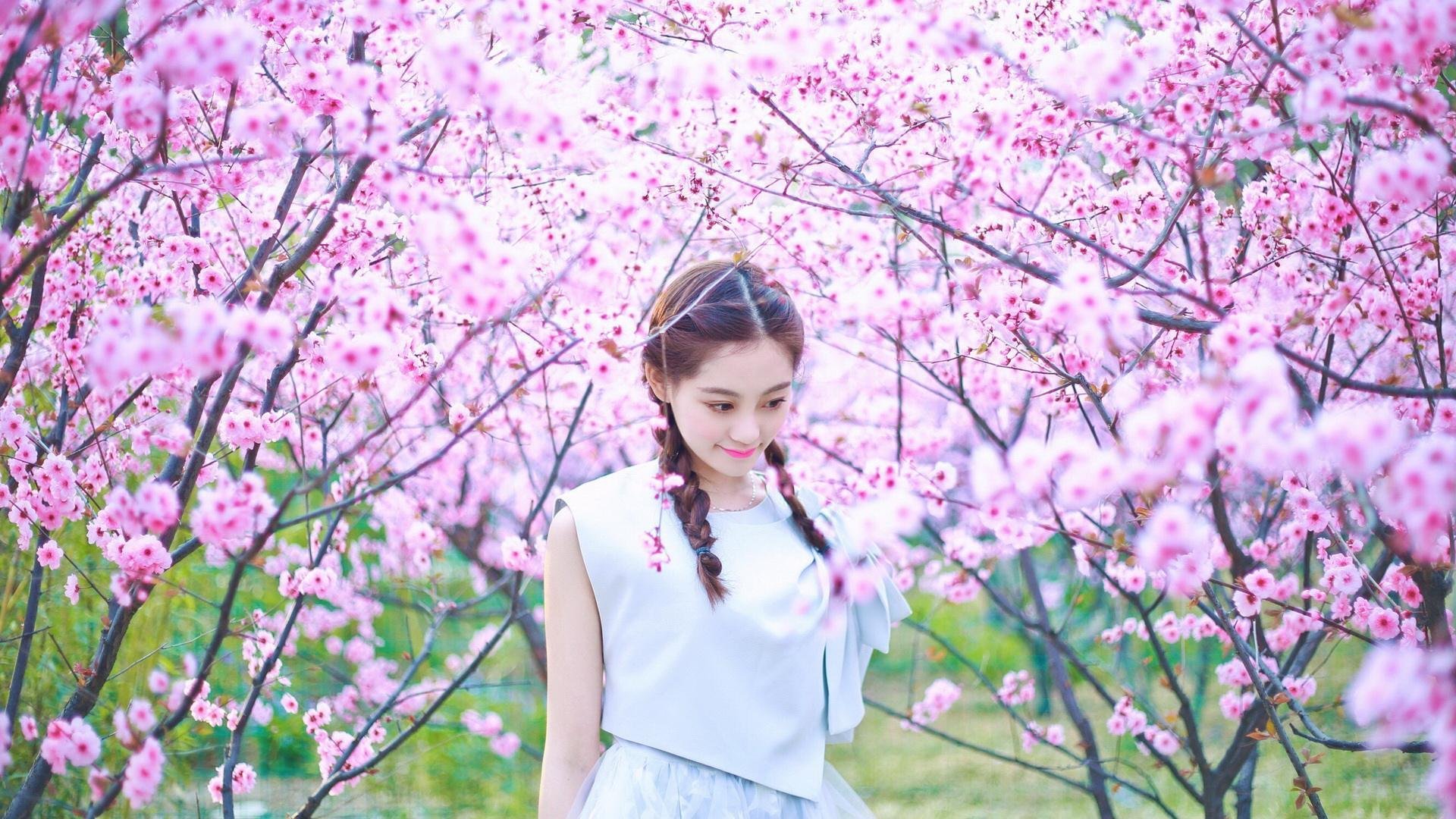 唯一性的双重奏，勒沃库森踏平尼日利亚，马丁内利在F1揭幕战谱写跨界传奇