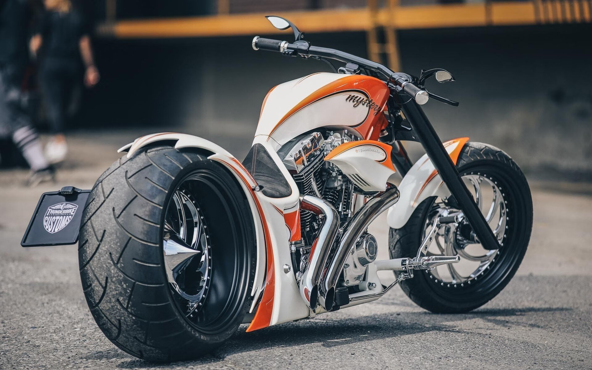 球场上的钟摆,欧冠决赛之夜,阿克如何以攻防转换的脉搏定义现代足球